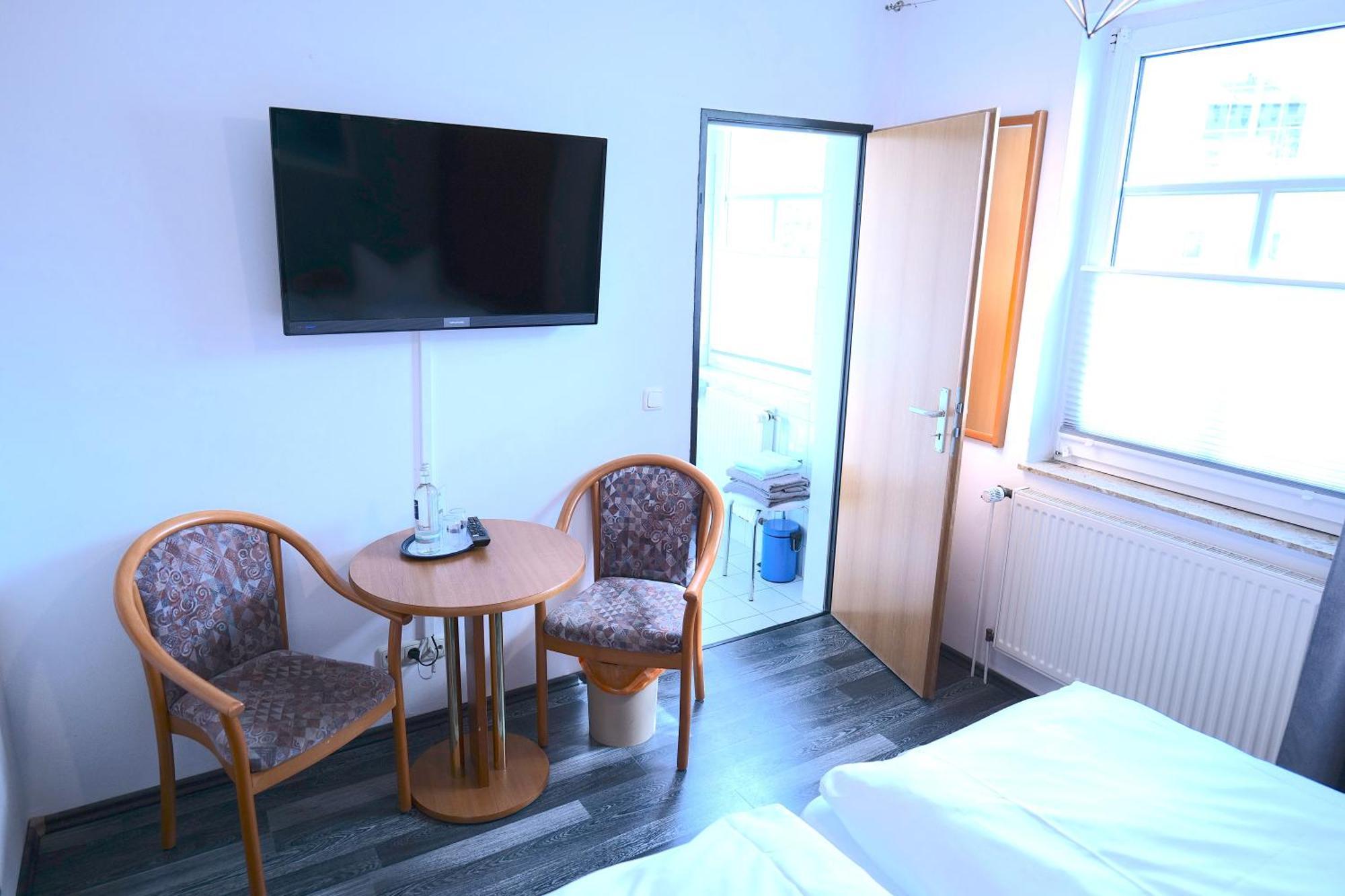 Hotel&Restaurant Am Bodden Putbus Buitenkant foto