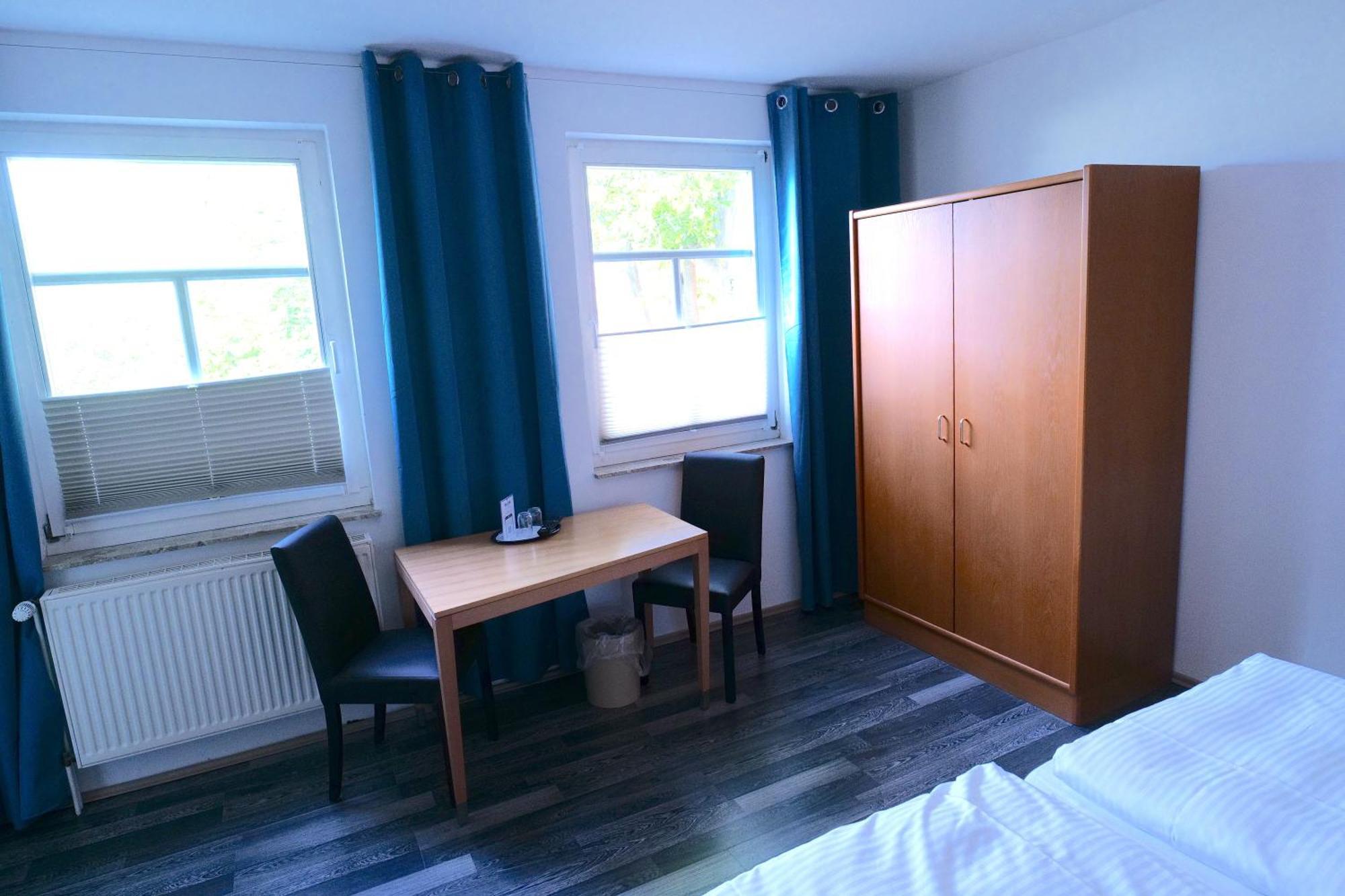 Hotel&Restaurant Am Bodden Putbus Buitenkant foto